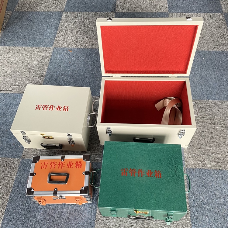城中爆破工程作业箱如何选择？玻璃钢与传统材质的全面对比